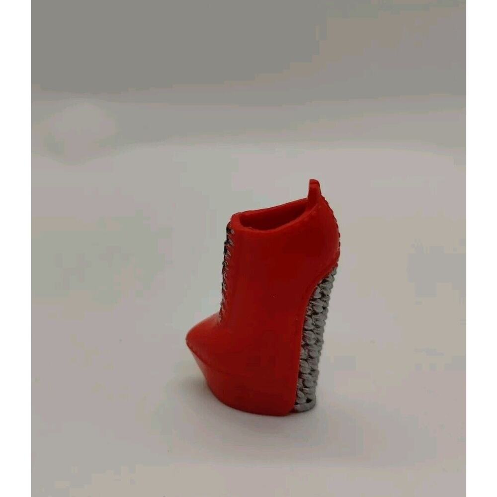 1 - Lol Surprise Omg Doll Shoes Shoe Spice Spicy Babe Red Silver Heel - 1 Left